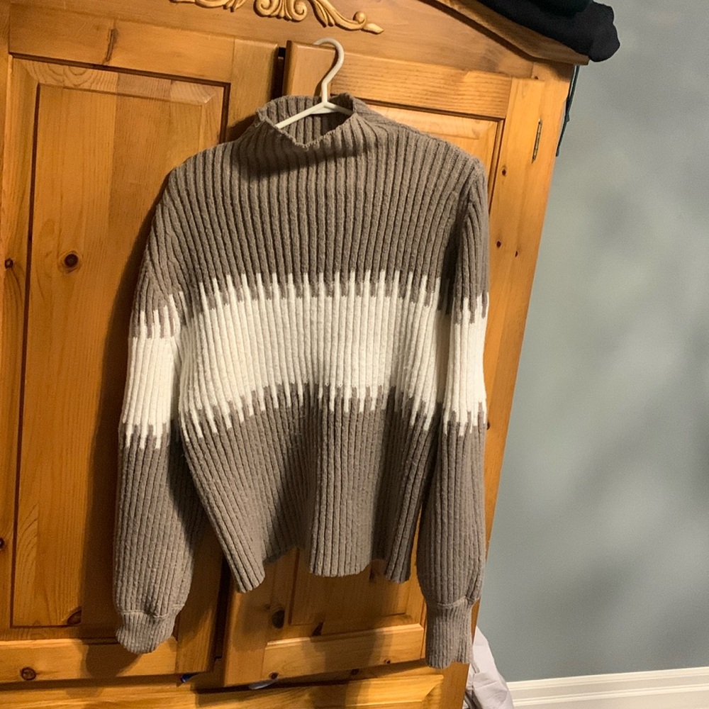 Super cozy size L sweater